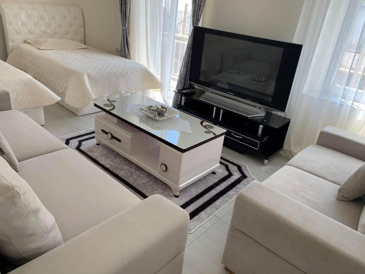 Apartament Oresti Korce Exterior foto